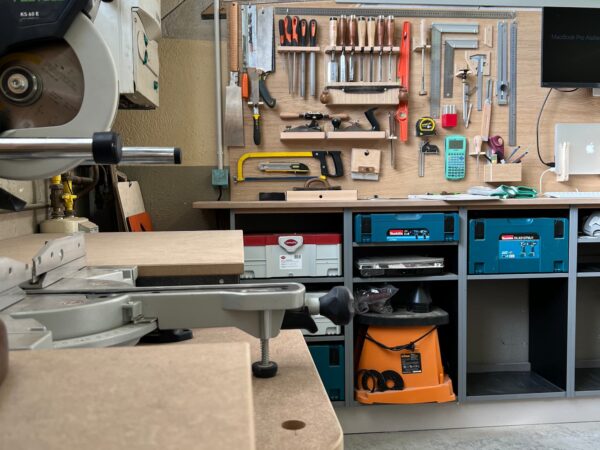 ATELIER_MENUISERIE_DEFONCEUSE 600X450 | Atelier F.PERROY Notre atelier et nos machines pour vos menuiseries près de Mulhouse et Saint-Louis Illzach 6