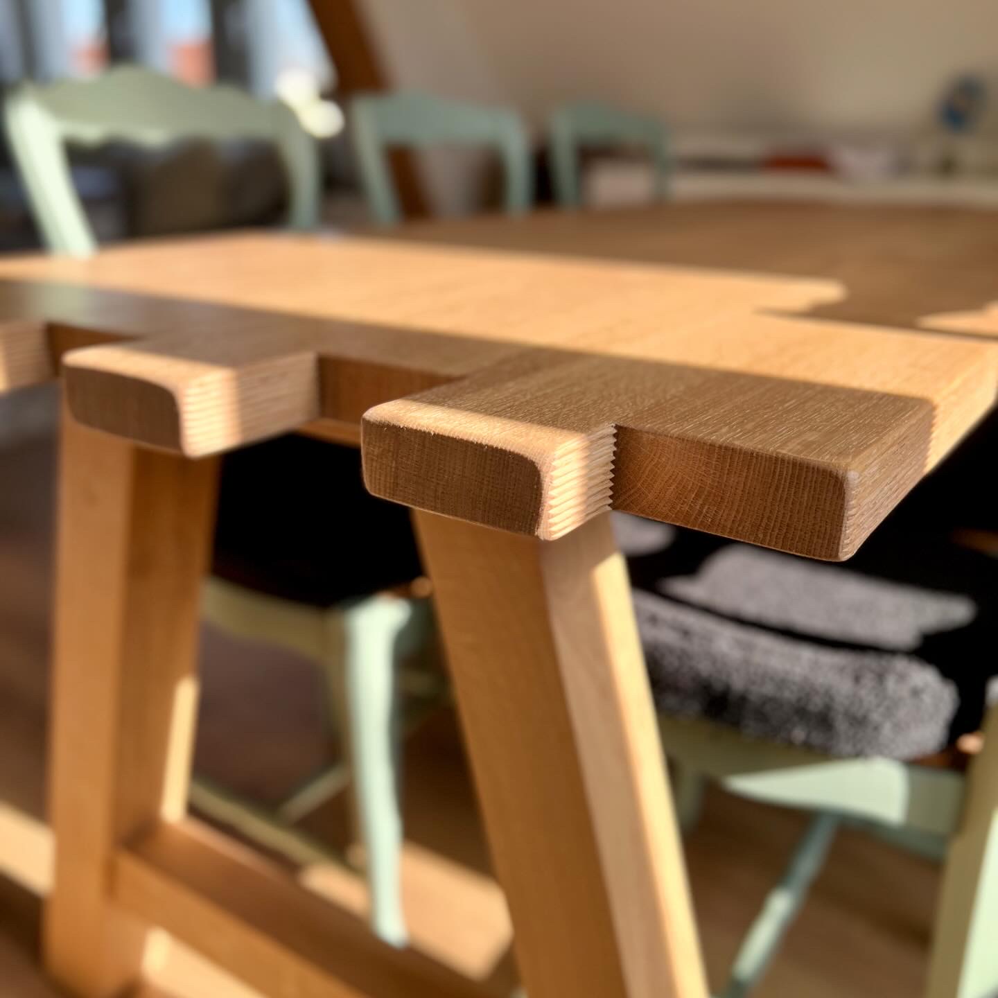 72B8C93D 6DCB 4A6A 9E04 43254BD53689 | Atelier F.PERROY Envie d’une table de salle à manger atypique ? Thann 6